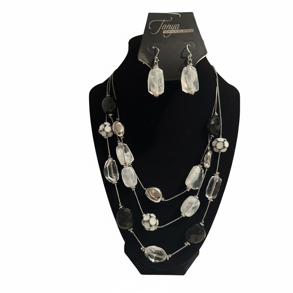 Black and white beaded necklace set with matching earrings by Tanya Creations